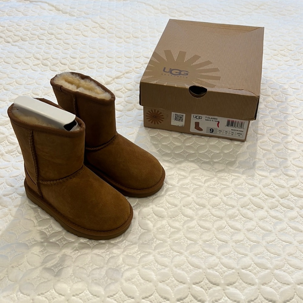 Toddler Classic Ugg Boots